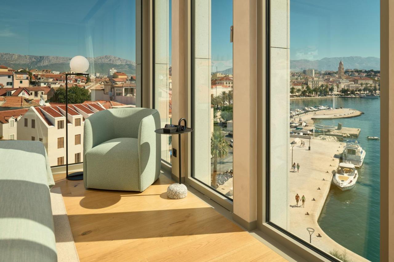 Hotel Ambasador Split Exterior photo
