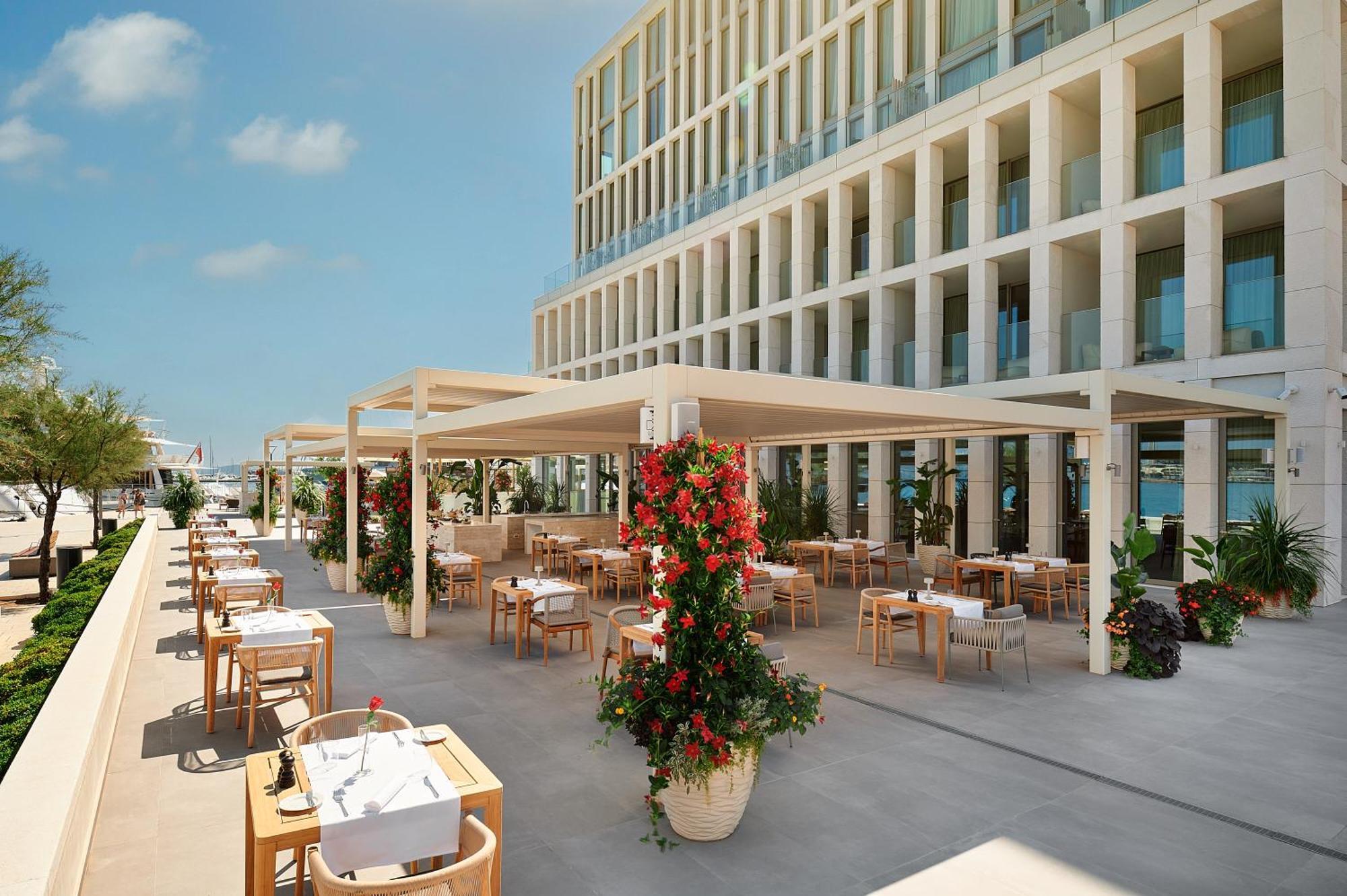 Hotel Ambasador Split Exterior photo The Westin Athens